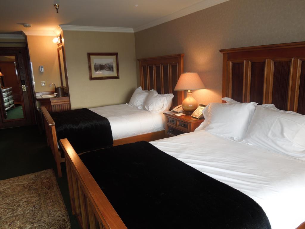 Mirror Lake Inn Resort And Spa Lake Placid Room photo